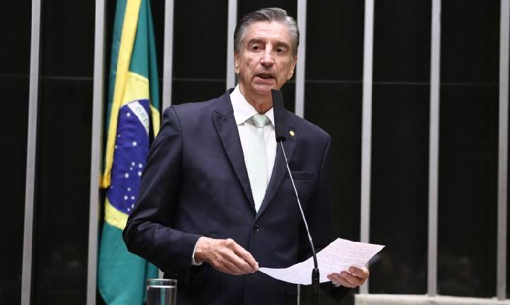 Comissão aprova projeto que suspende pagamento do Fies em situações de calamidade pública