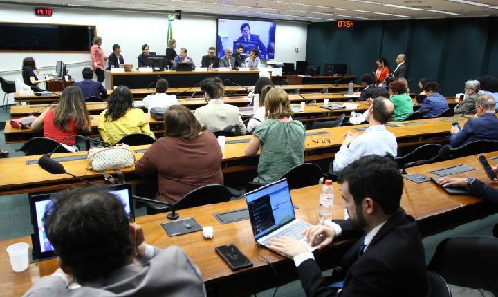 Especialistas defendem proibição total do mercúrio para conter crise ambiental e de saúde na Amazônia