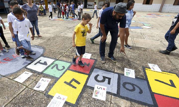 Férias escolares de 2027 terão novas datas por causa da Copa Feminina