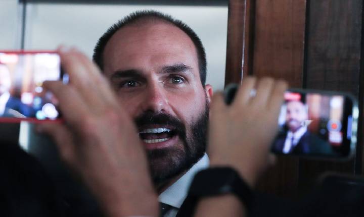 PGR defende condenação de Eduardo Bolsonaro no processo do tarifaço