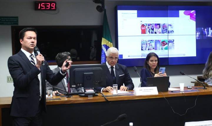 Produtos esportivos falsificados já respondem por 34% do mercado, diz representante do setor