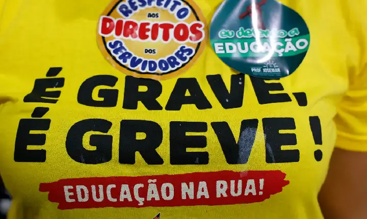 Profissionais da educação pública do Rio fazem paralisação na quinta