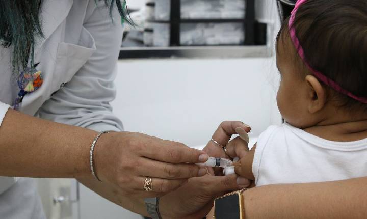 Unicef: 13,5 milhões de crianças não recebem vacina no 1° ano de vida