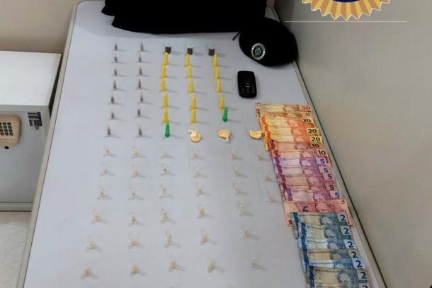 Homem é preso com drogas em Cabreúva