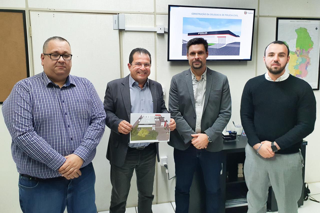 Vice-prefeito se reúne com delegado e apresenta investimentos em segurança pública