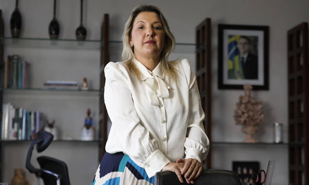 Nova presidente da Caixa diz que afastou funcionários do gabinete de Pedro Guimarães