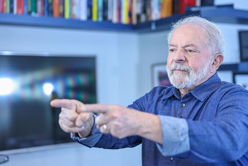 Lula diz que vai buscar varejo para renegociar dívidas das famílias