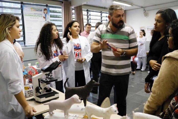 Profissões e Tecnologia: Feira em setembro.
