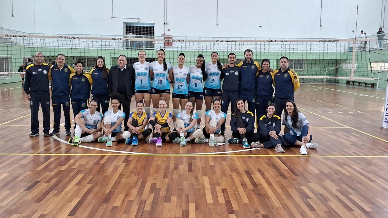 Vôlei Feminino Louveira vence partida por 3 a 0 contra Mogi das Cruzes