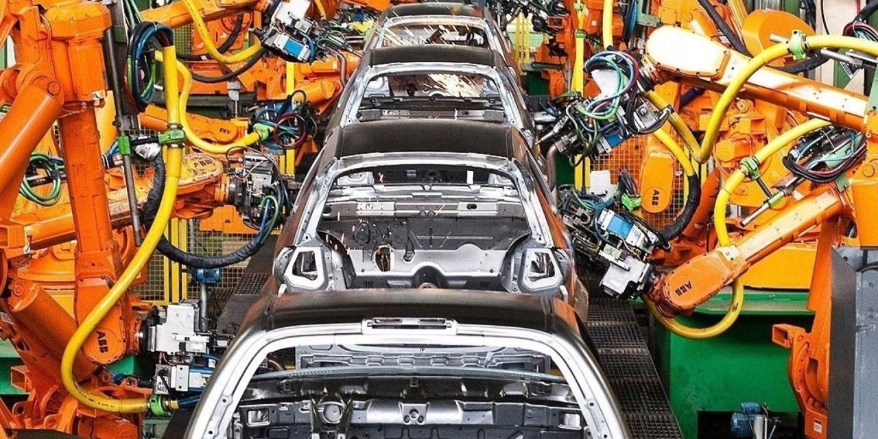 Dona de Fiat e Jeep anuncia investimento de R$ 30 bilhões no Brasil; aporte recorde chega a R$ 95 bilhões até 2032